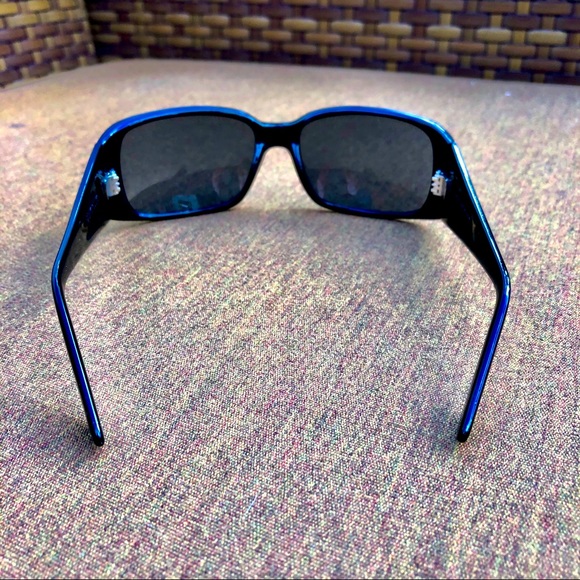 Beverly Fly Sunglasses 😎 - Picture 12 of 12